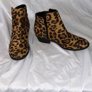 Leopard booties size 7 1/2
